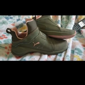 Puma shoes(new)!